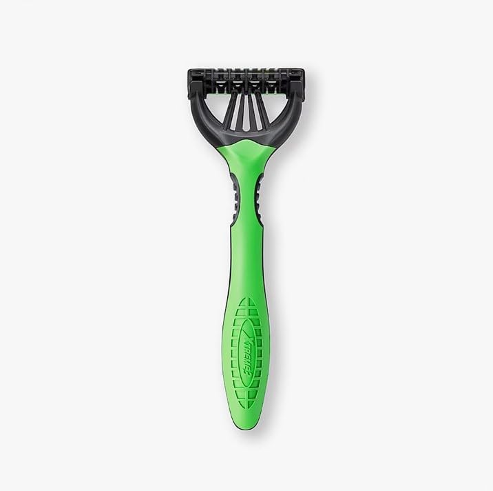 Schick Xtreme 3 Sensitive Disposable Razors with Aloe for Men, 20 ct., Green